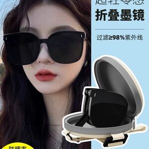 Stylish Black Sunglasses